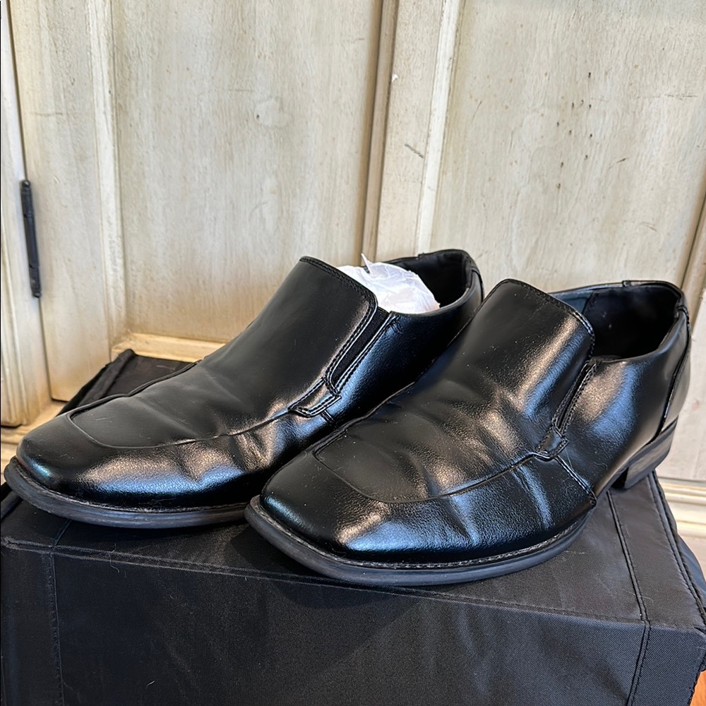 Men's Black Leather Slip-On Shoes